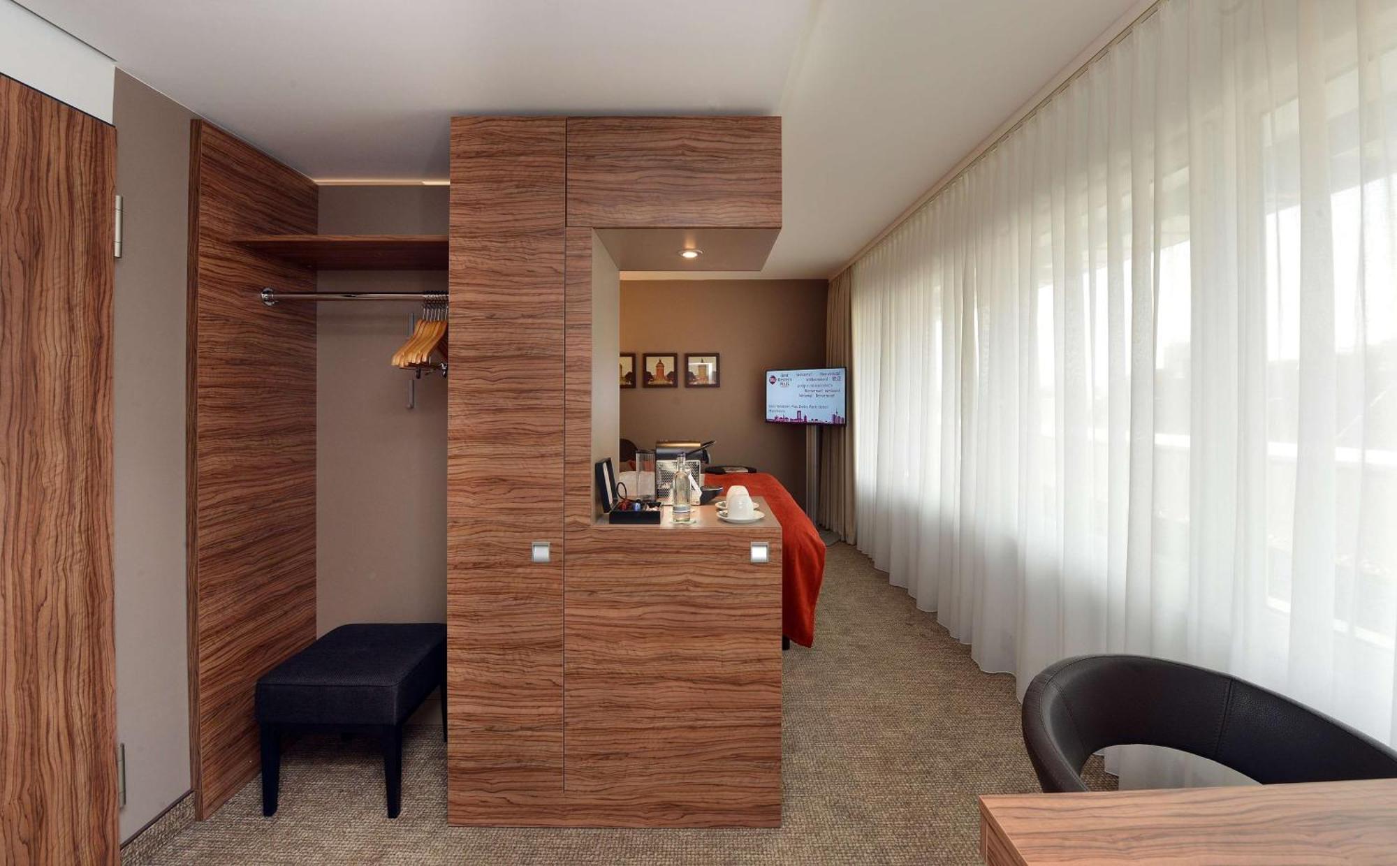 Best Western Plus Delta Park Hotel MHG Kültér fotó